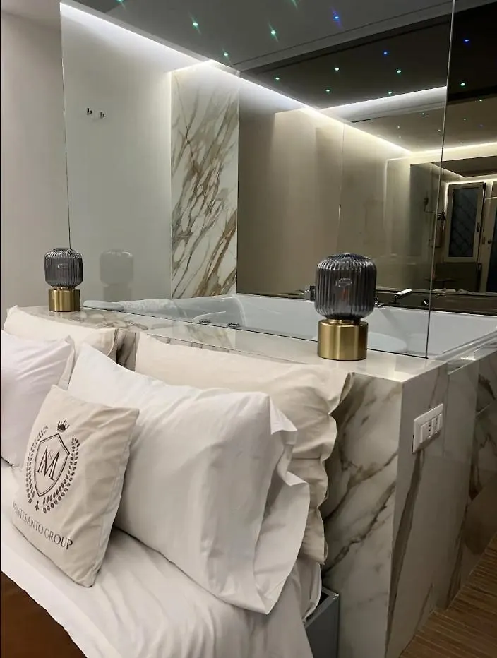 Suite Elegant Nel Centro Di Napoli Bed & Breakfast