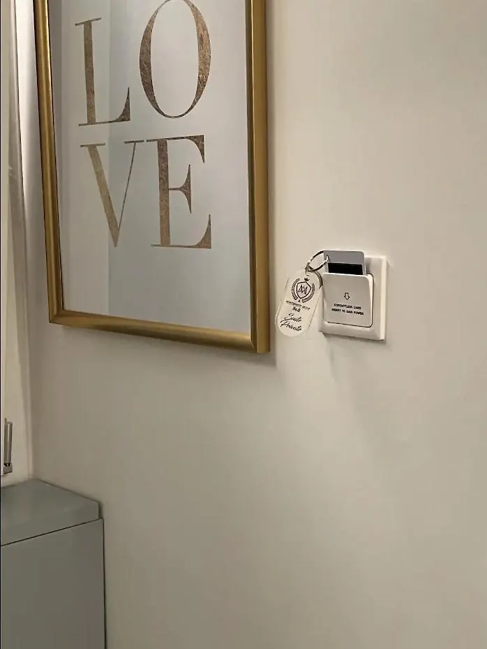 Suite Elegant Nel Centro Di Napoli Naples